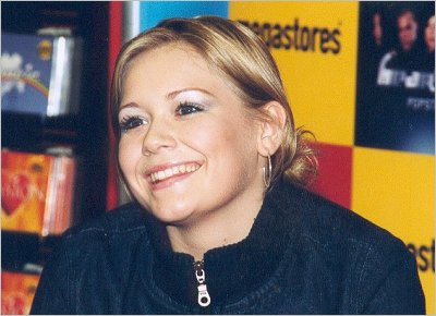 Hear'Say - Suzanne Shaw - Coventry - 29 March 2001 [photo by Avon Studios]
