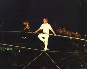 Ramon Kelvink during his tightrope walk